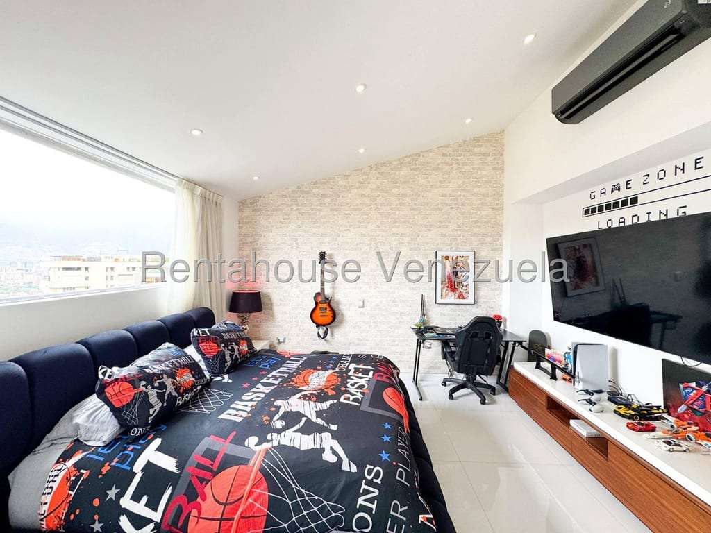 Apartamento en Las Mesetas de Santa Rosa de Lima, Caracas