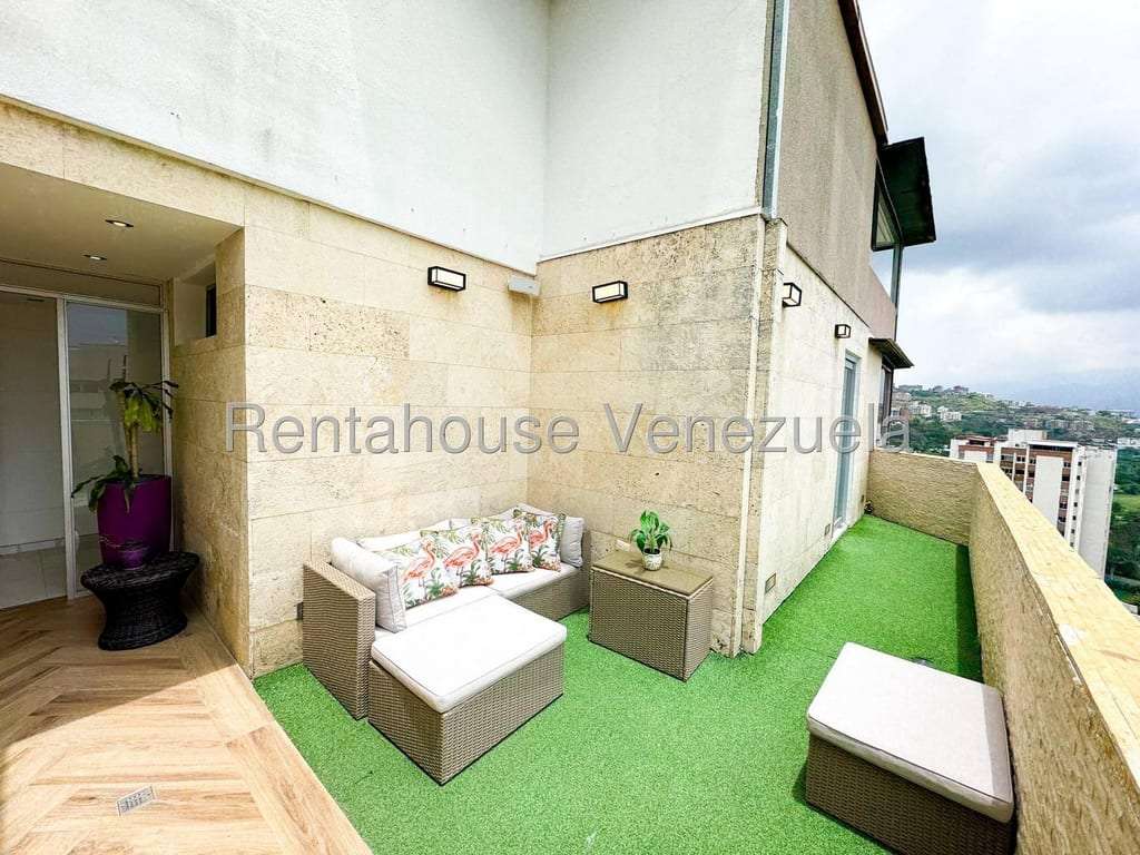 Apartamento en Las Mesetas de Santa Rosa de Lima, Caracas