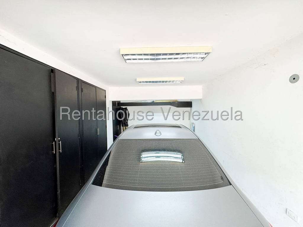Apartamento en Las Mesetas de Santa Rosa de Lima, Caracas