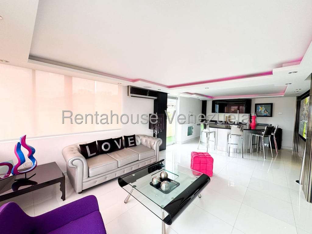 Apartamento en Las Mesetas de Santa Rosa de Lima, Caracas