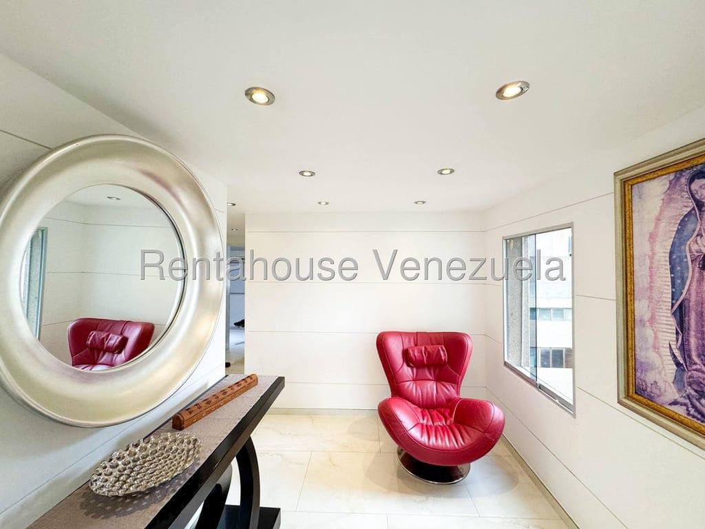 Apartamento en Las Mesetas de Santa Rosa de Lima, Caracas