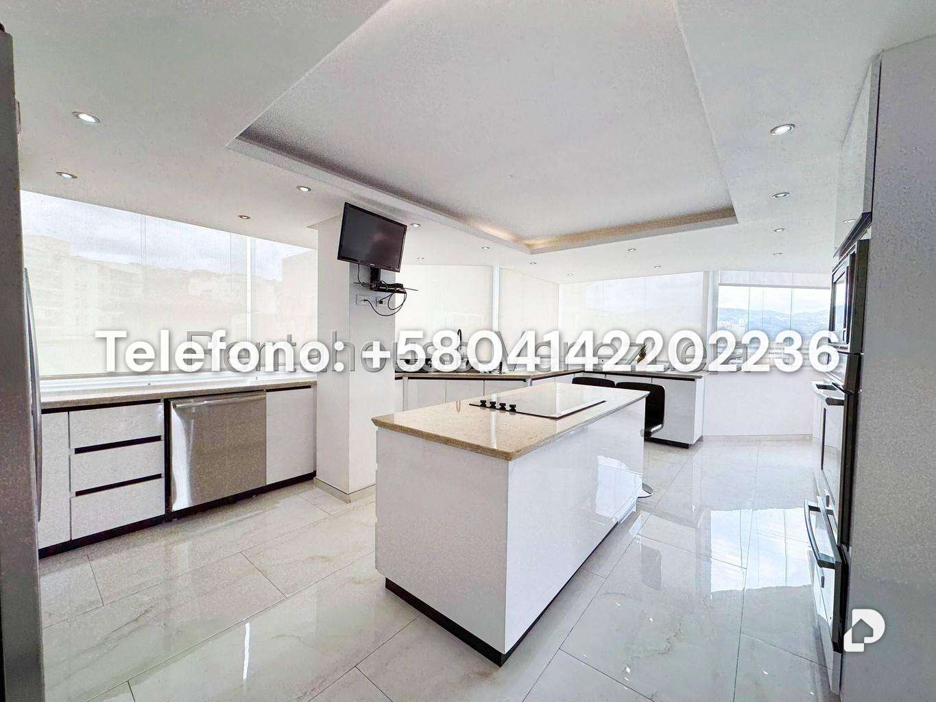 Apartamento en Las Mesetas de Santa Rosa de Lima, Caracas – 27
