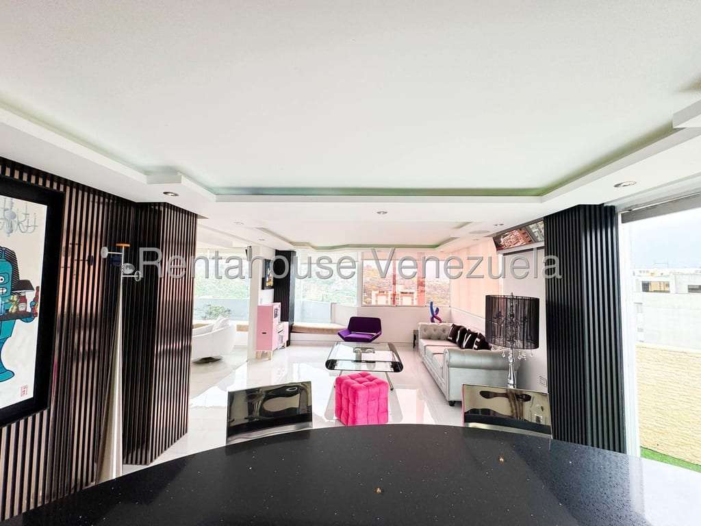 Apartamento en Las Mesetas de Santa Rosa de Lima, Caracas