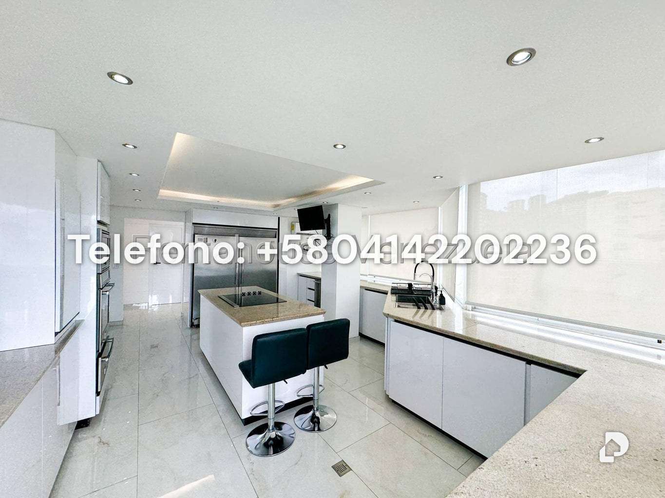 Apartamento en Las Mesetas de Santa Rosa de Lima, Caracas – 30
