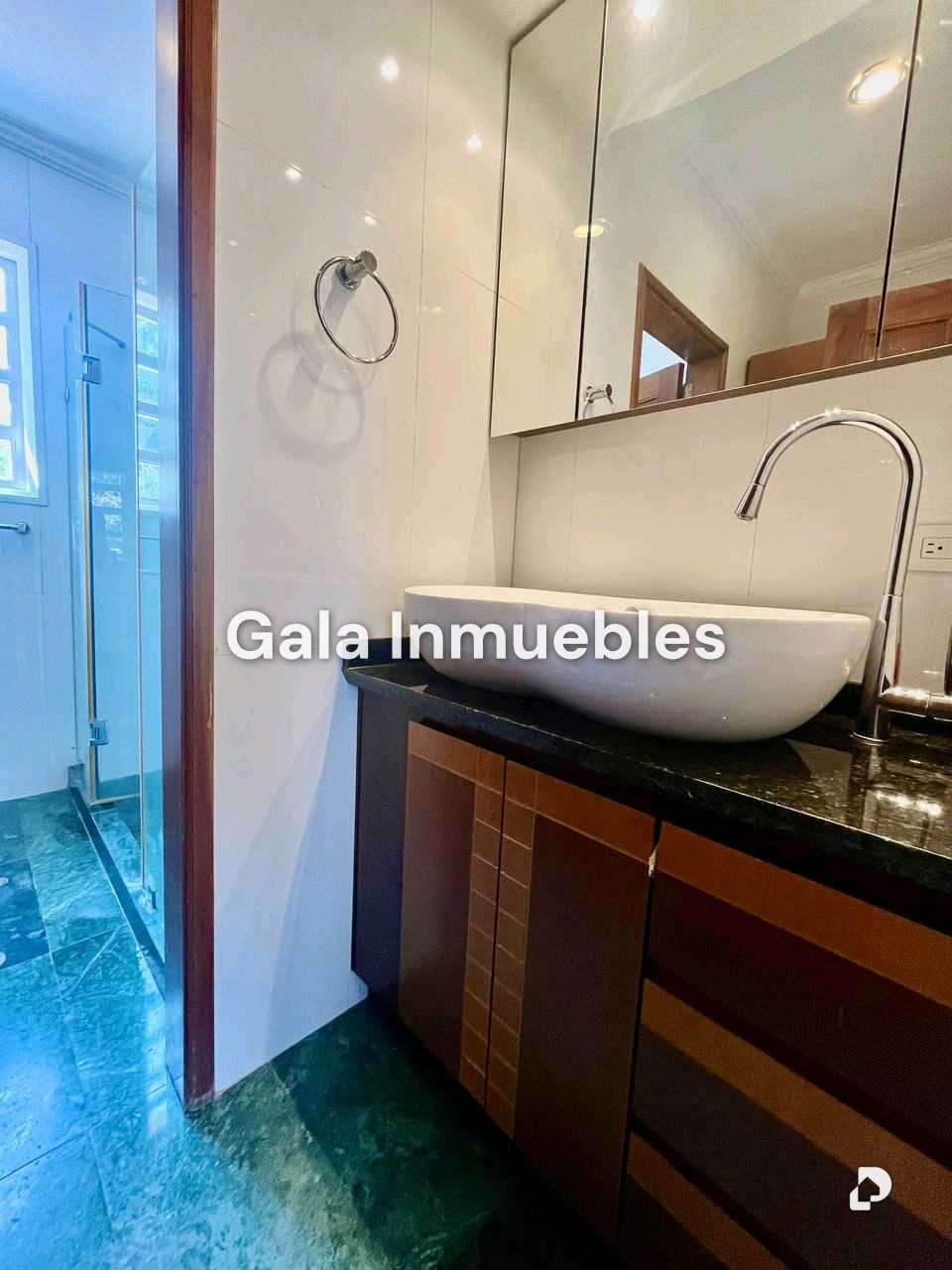 Casa en Country Club, Caracas – 22
