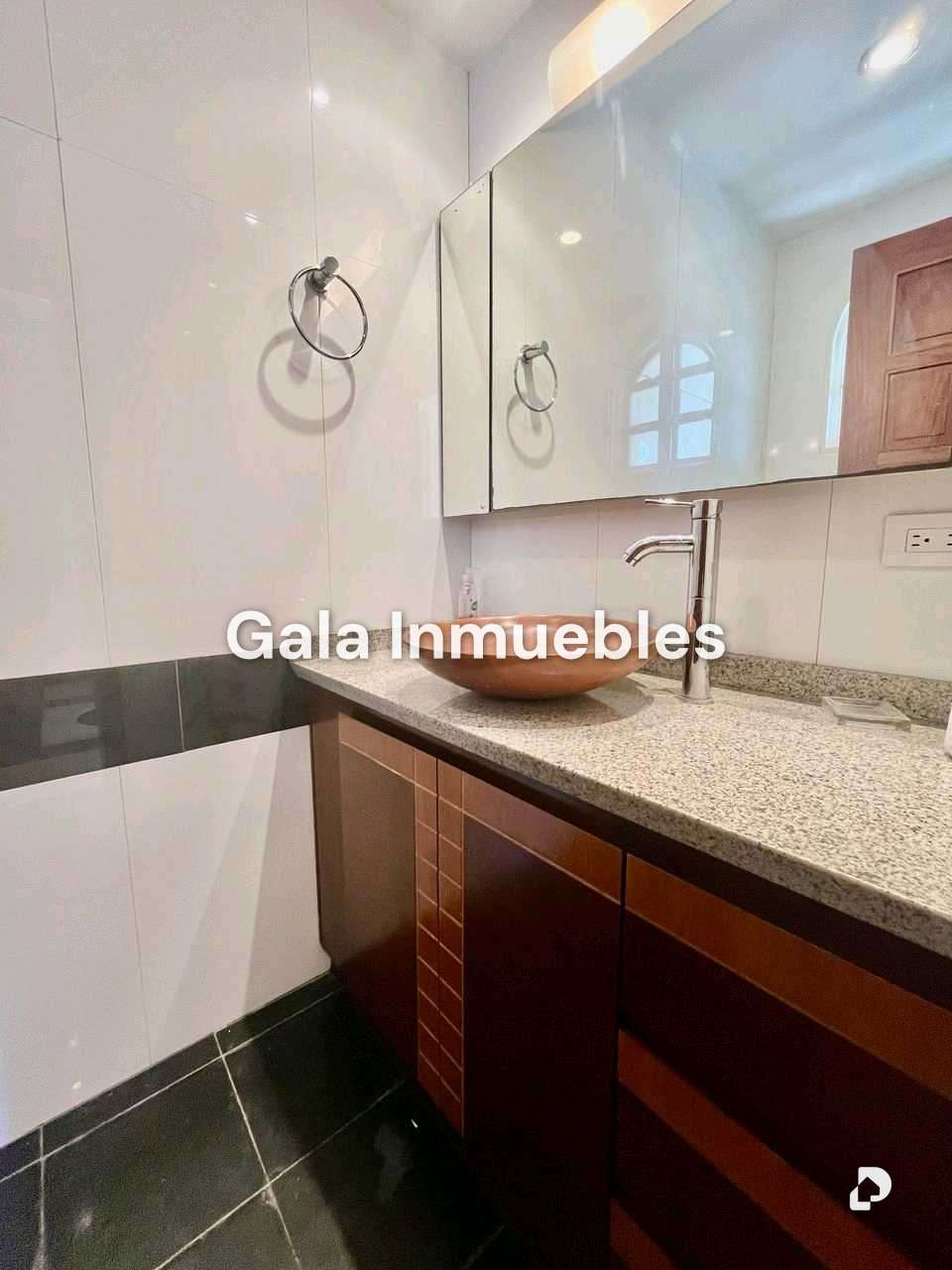 Casa en Country Club, Caracas – 16