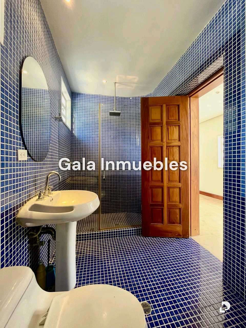Casa en Country Club, Caracas – 39