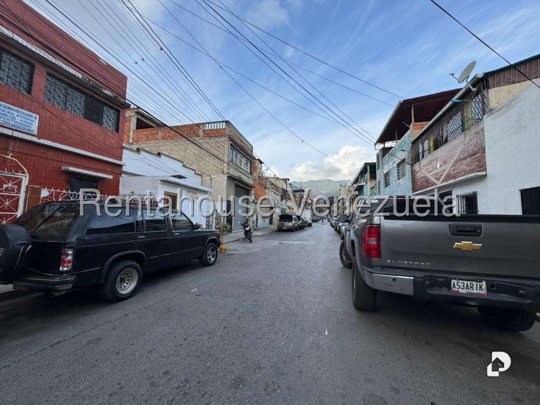 Casa en Catia, Caracas – 20