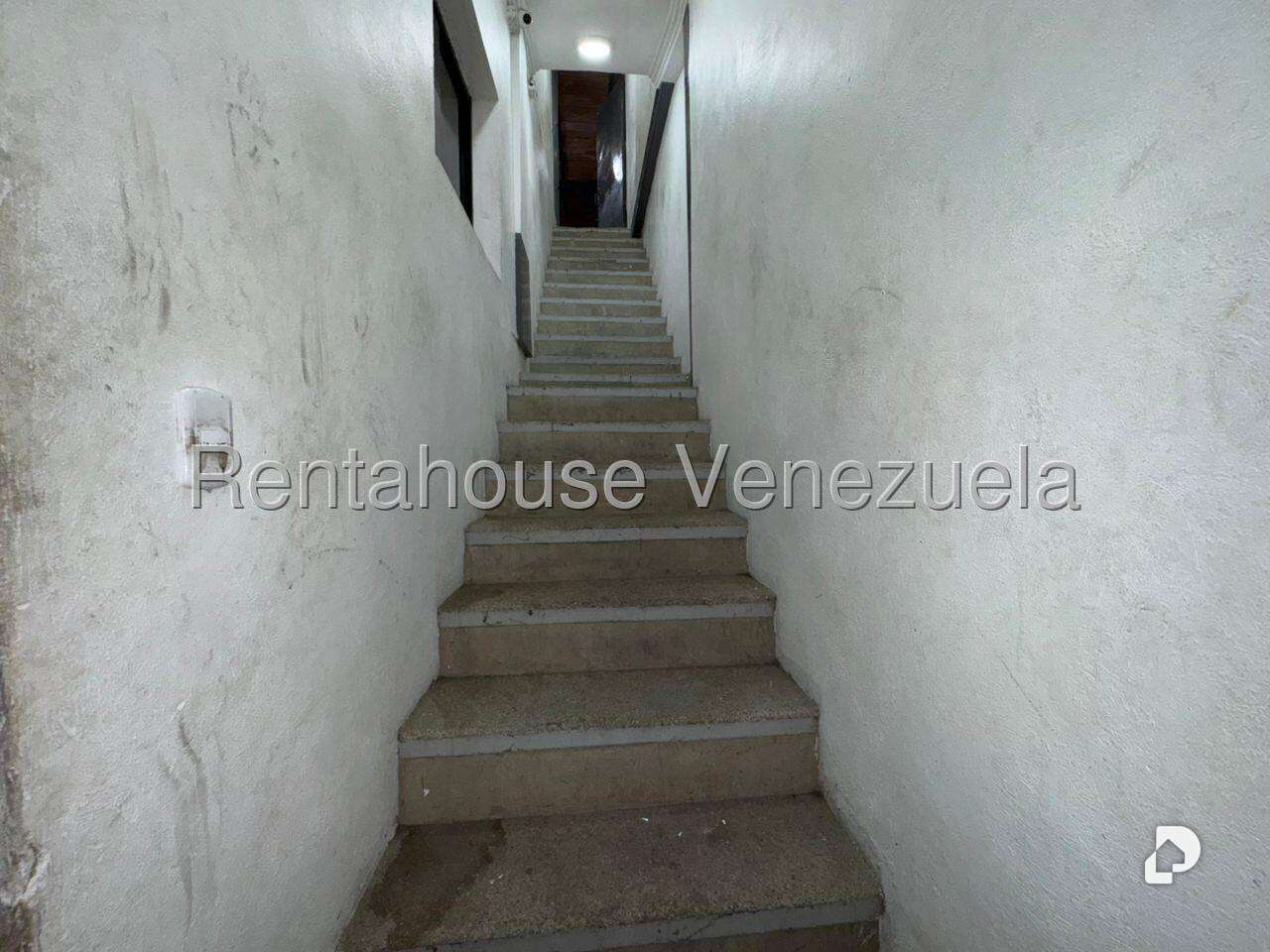 Casa en Catia, Caracas – 12