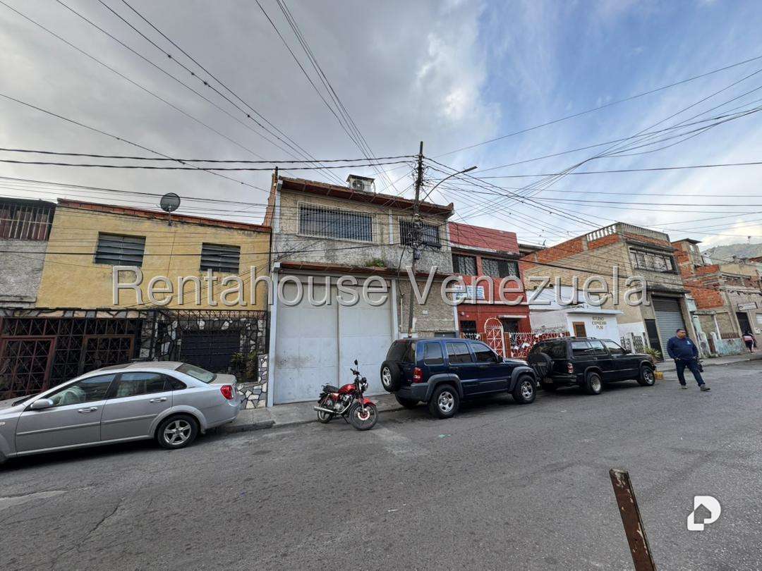Casa en Catia, Caracas – 19