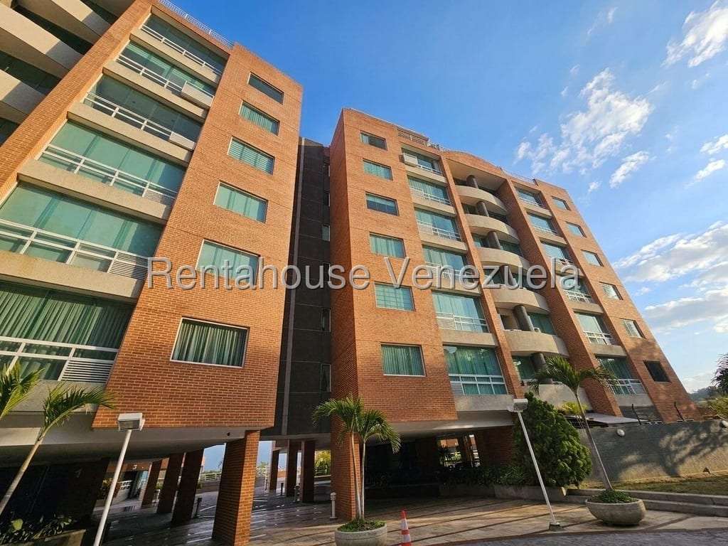 Apartamento en Lomas del Sol, Caracas