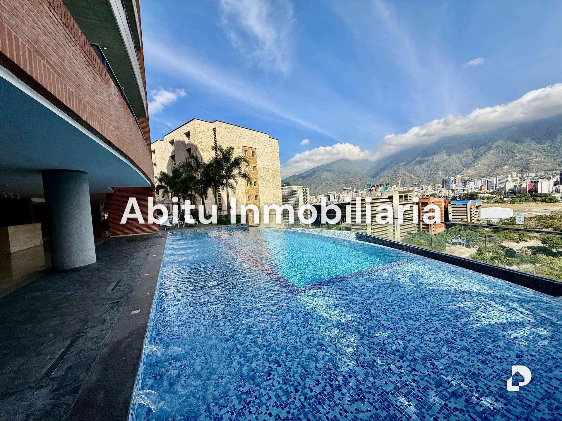 Apartamento en Lomas de Las Mercedes, Caracas – 2