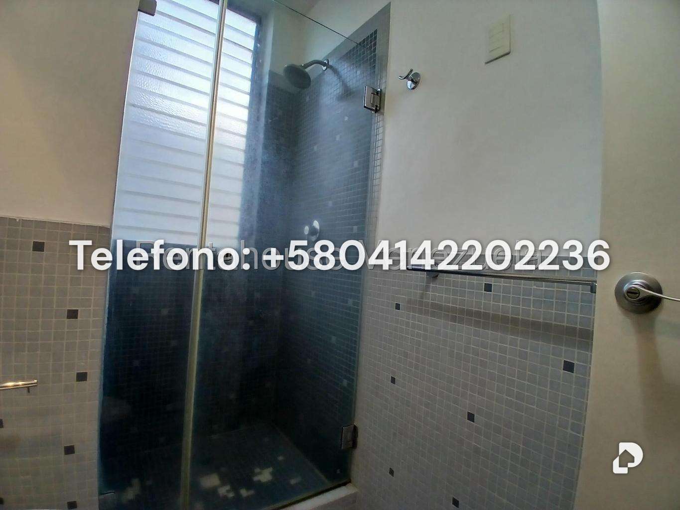 Apartamento en Los Palos Grandes, Caracas – 22