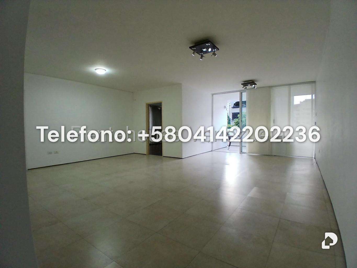Apartamento en Los Palos Grandes, Caracas – 4
