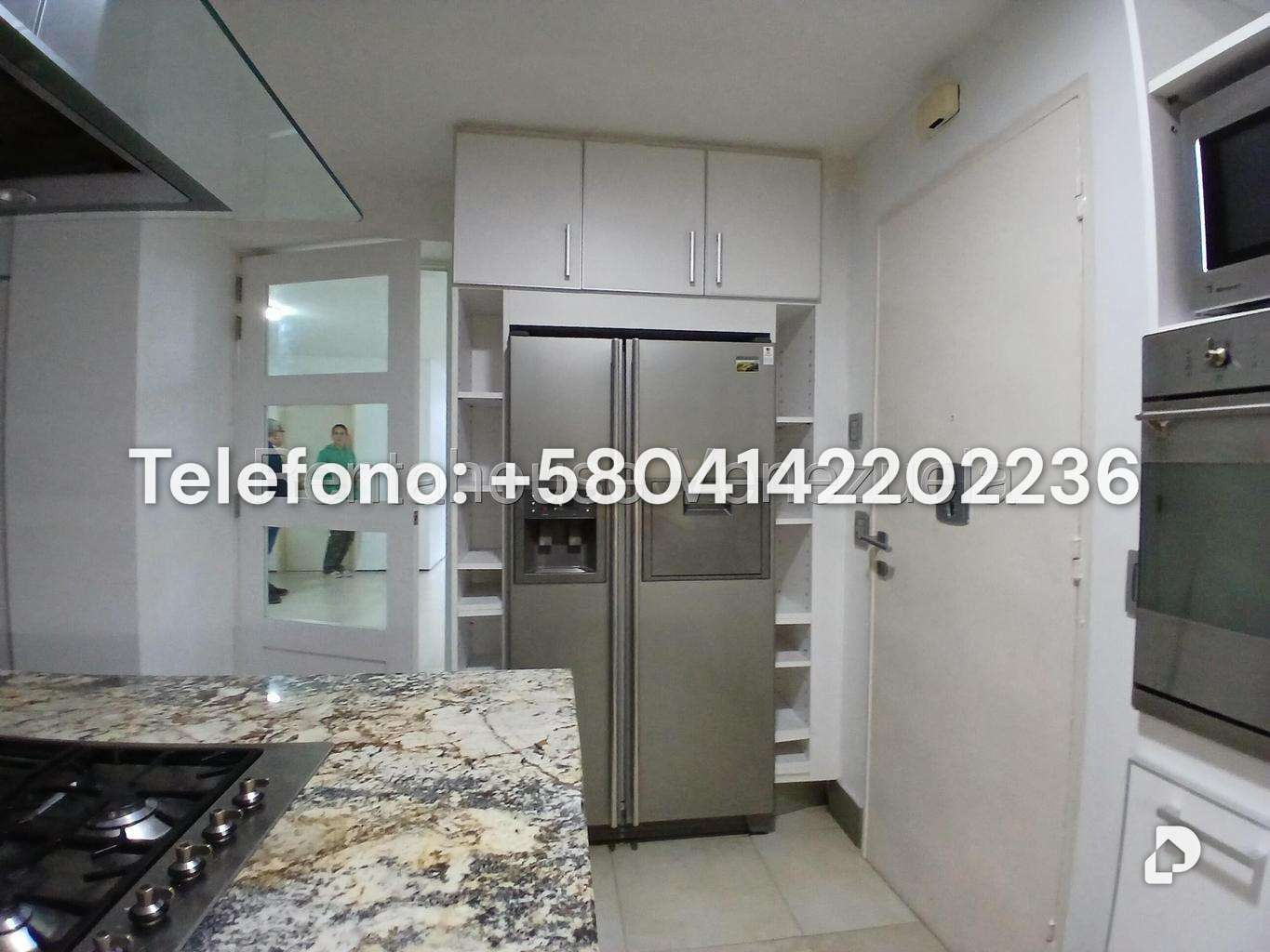 Apartamento en Los Palos Grandes, Caracas – 7