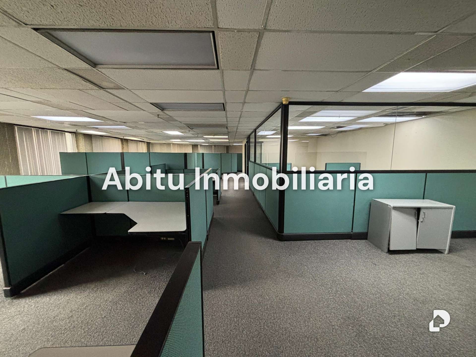 Oficina en La Castellana, Caracas – 9