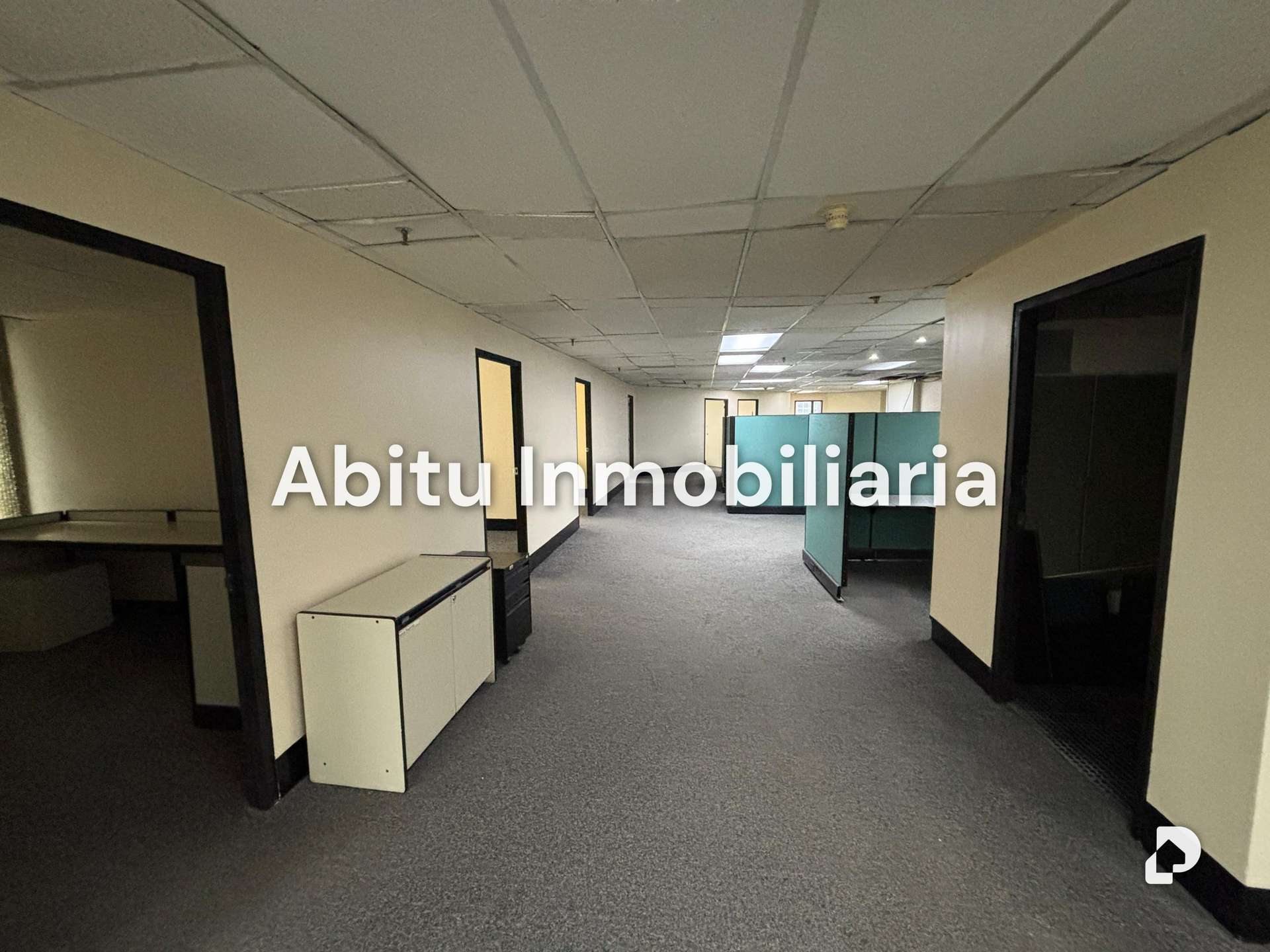 Oficina en La Castellana, Caracas – 7