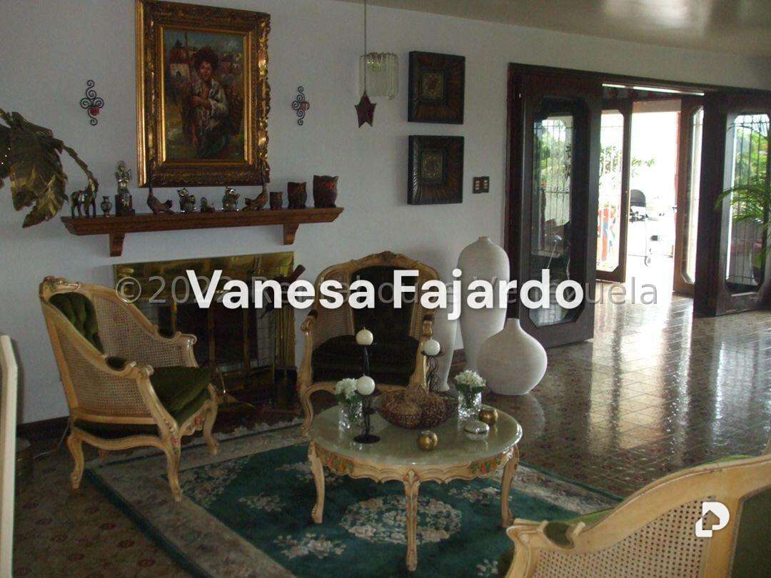 Casa en La Lagunita Country Club, Caracas – 9