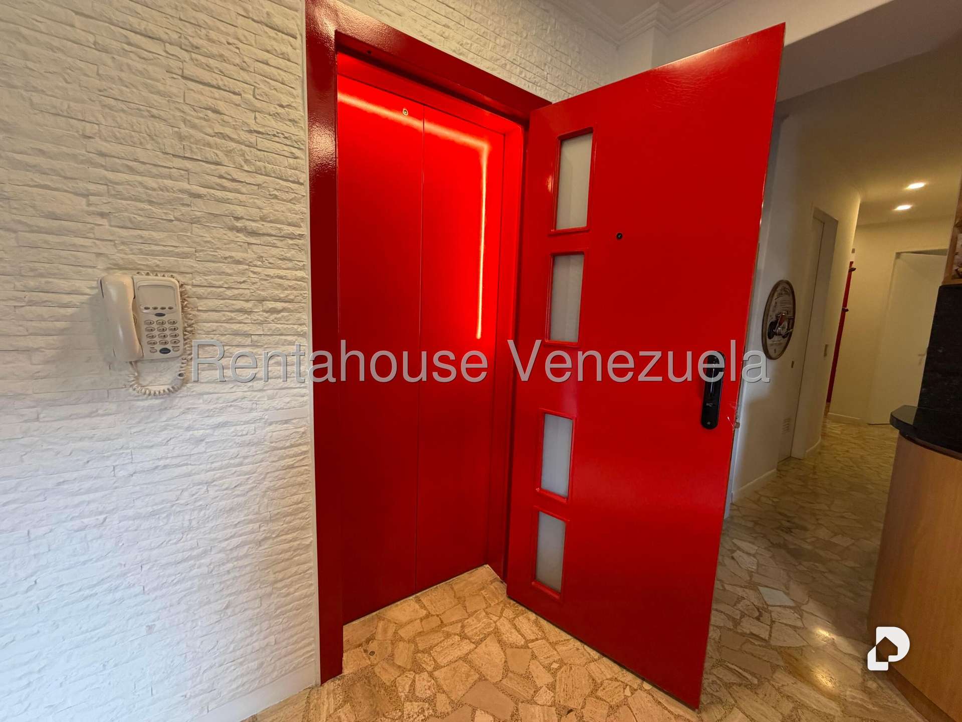 Apartamento en El Rosal, Caracas – 15