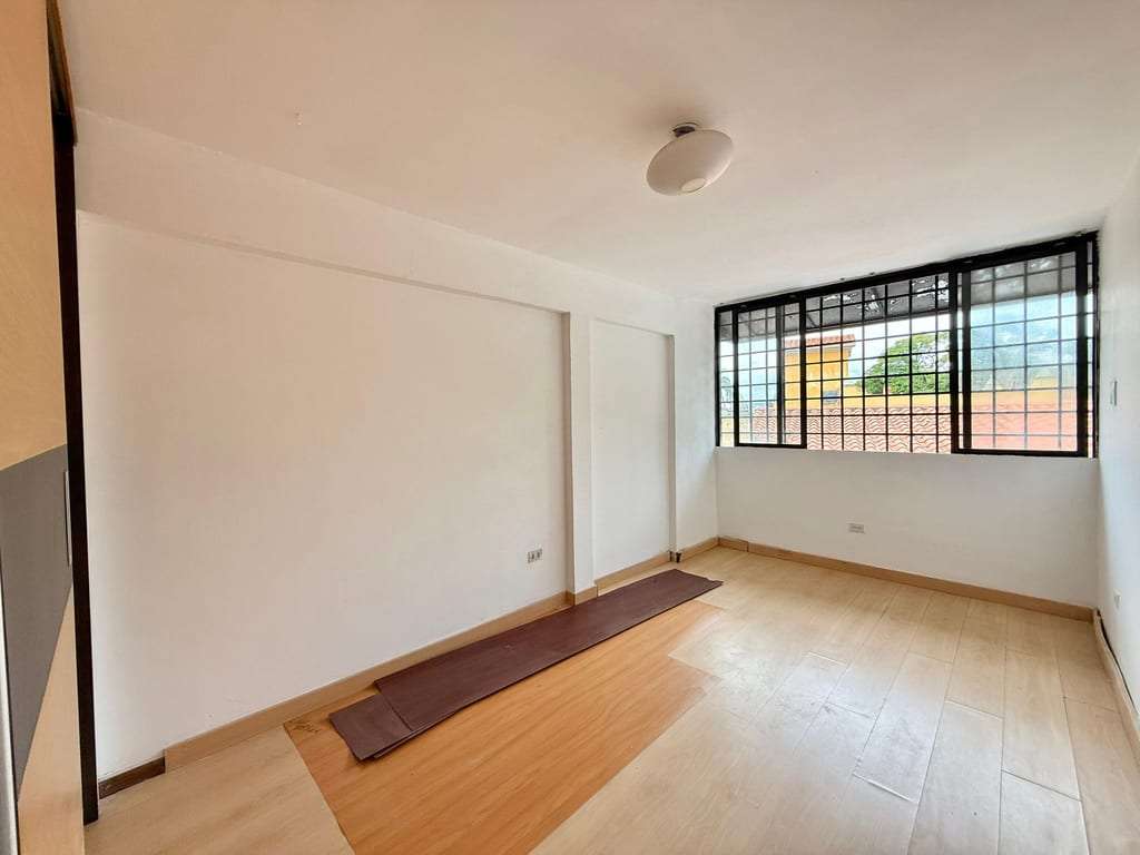 Apartamento en Altamira, Caracas - 1