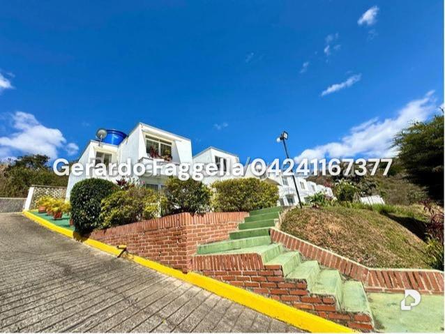 Townhouse en Bosques de La Lagunita, Caracas – 1