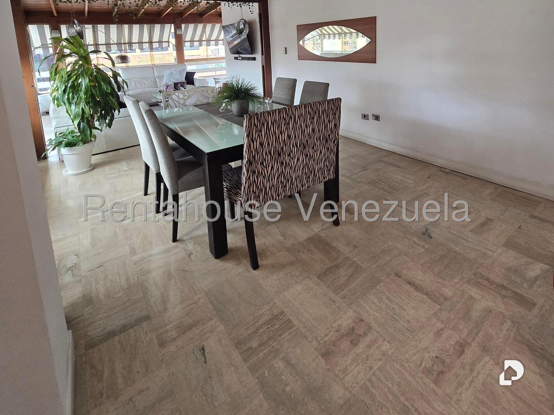 Apartamento en El Rosal, Caracas – 4
