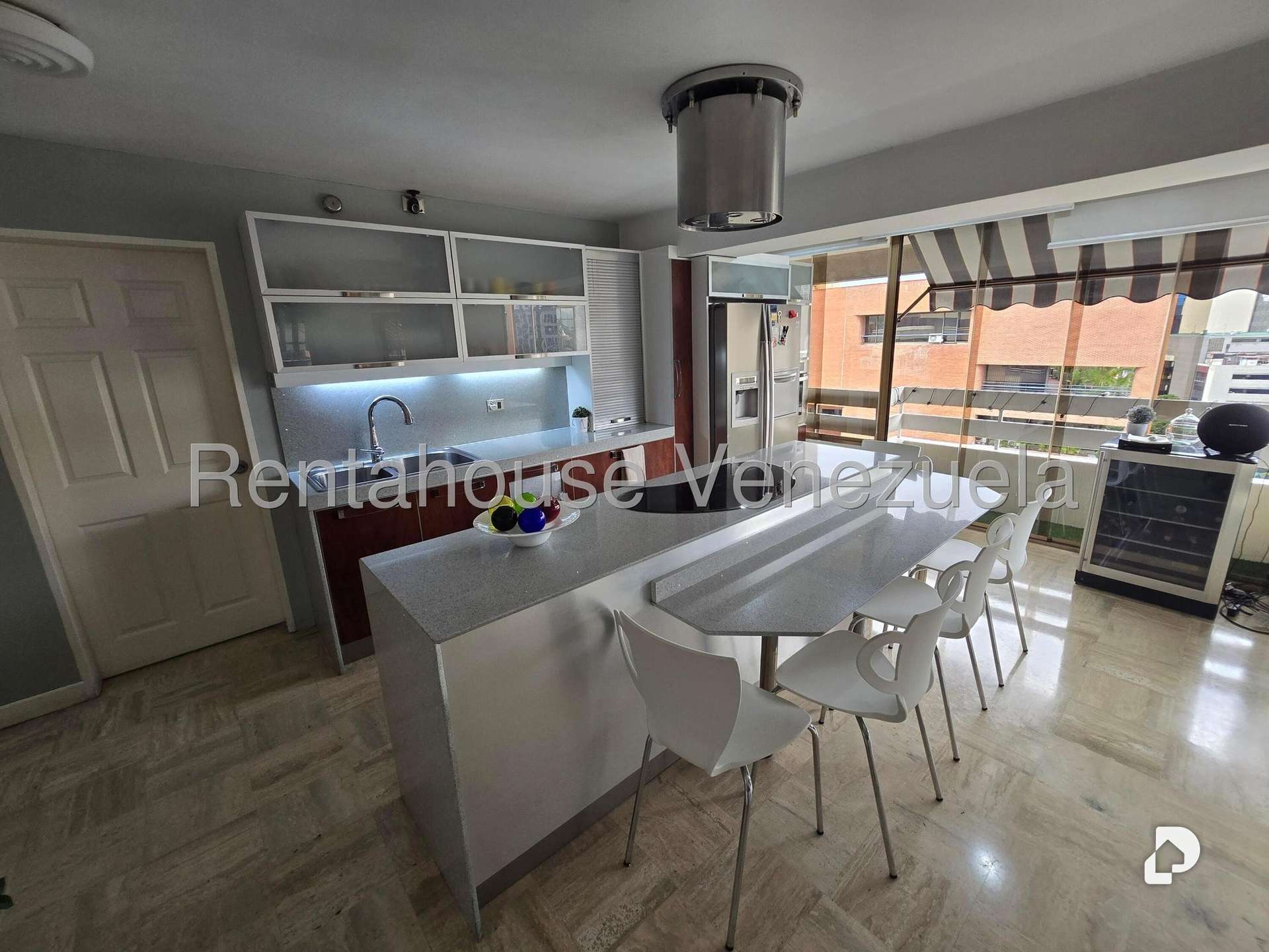 Apartamento en El Rosal, Caracas – 3