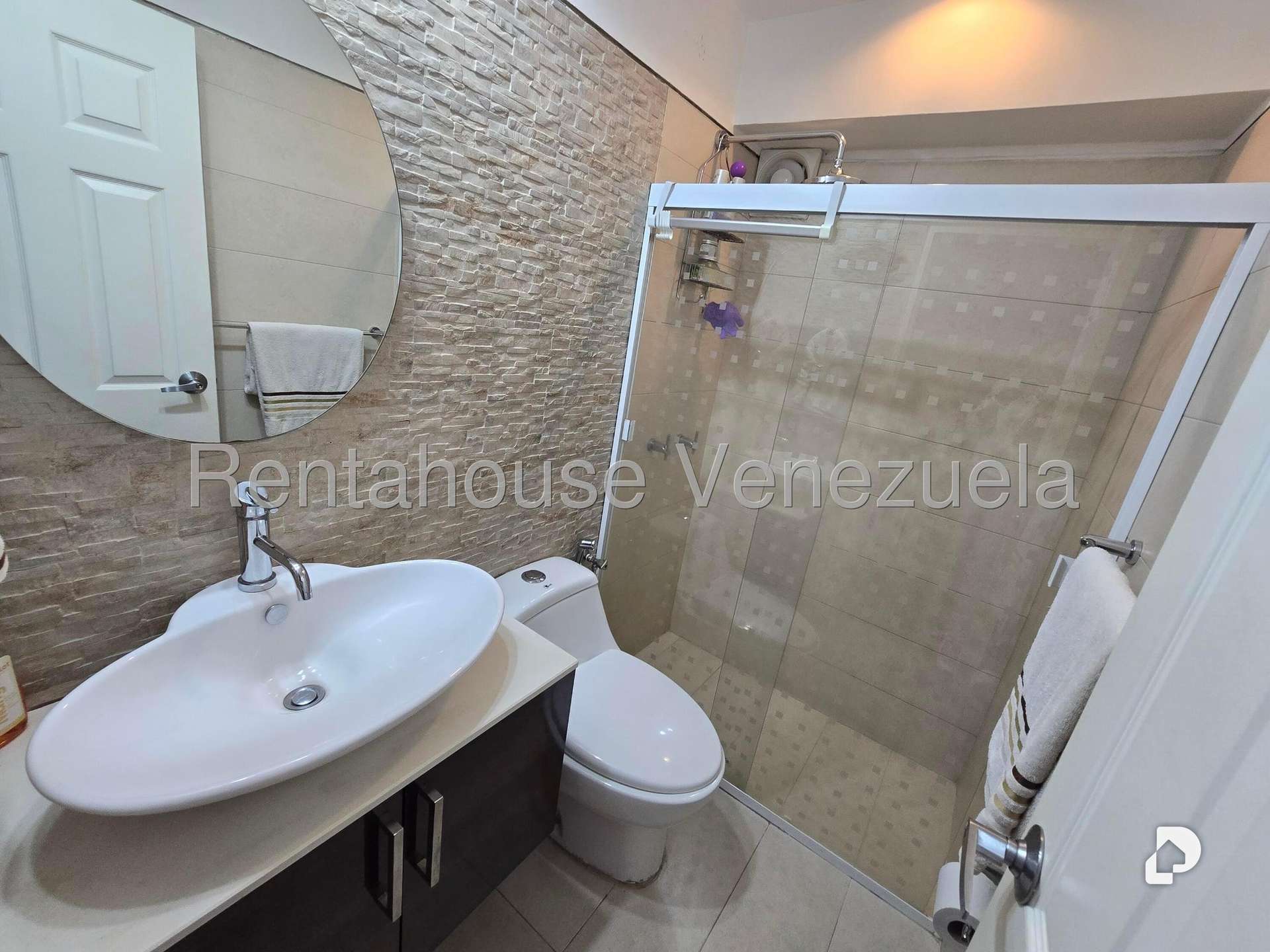 Apartamento en El Rosal, Caracas – 11
