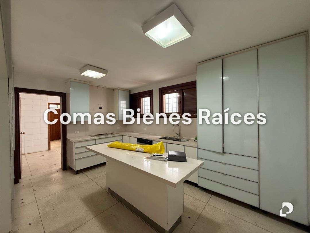 Casa en Altamira, Caracas – 6