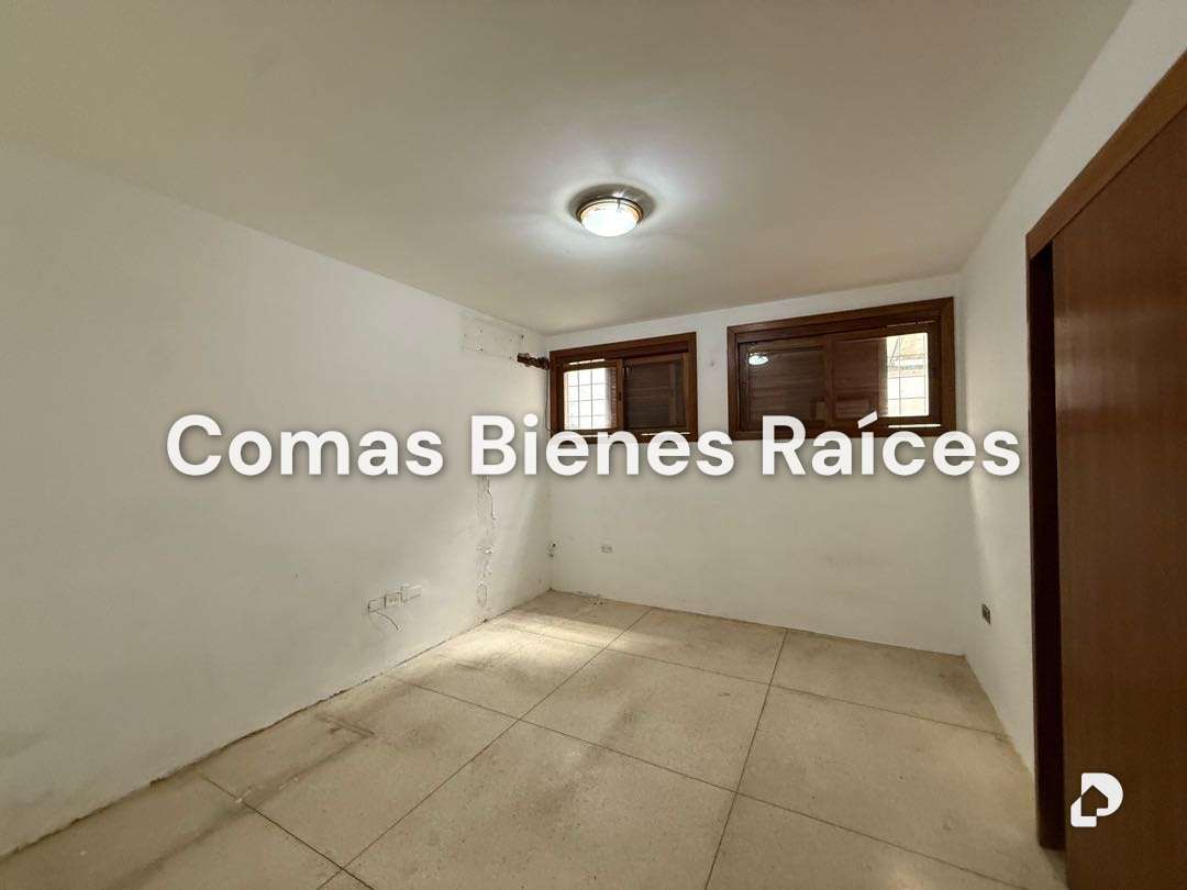 Casa en Altamira, Caracas – 14