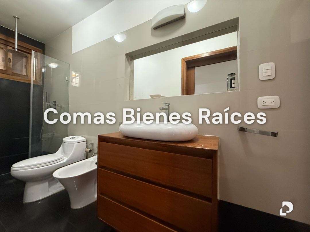 Casa en Altamira, Caracas – 11
