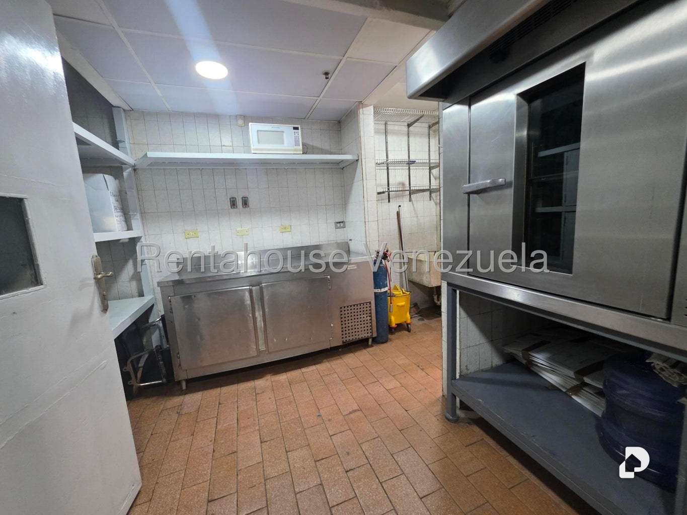 Local comercial en Chacao, Caracas – 54