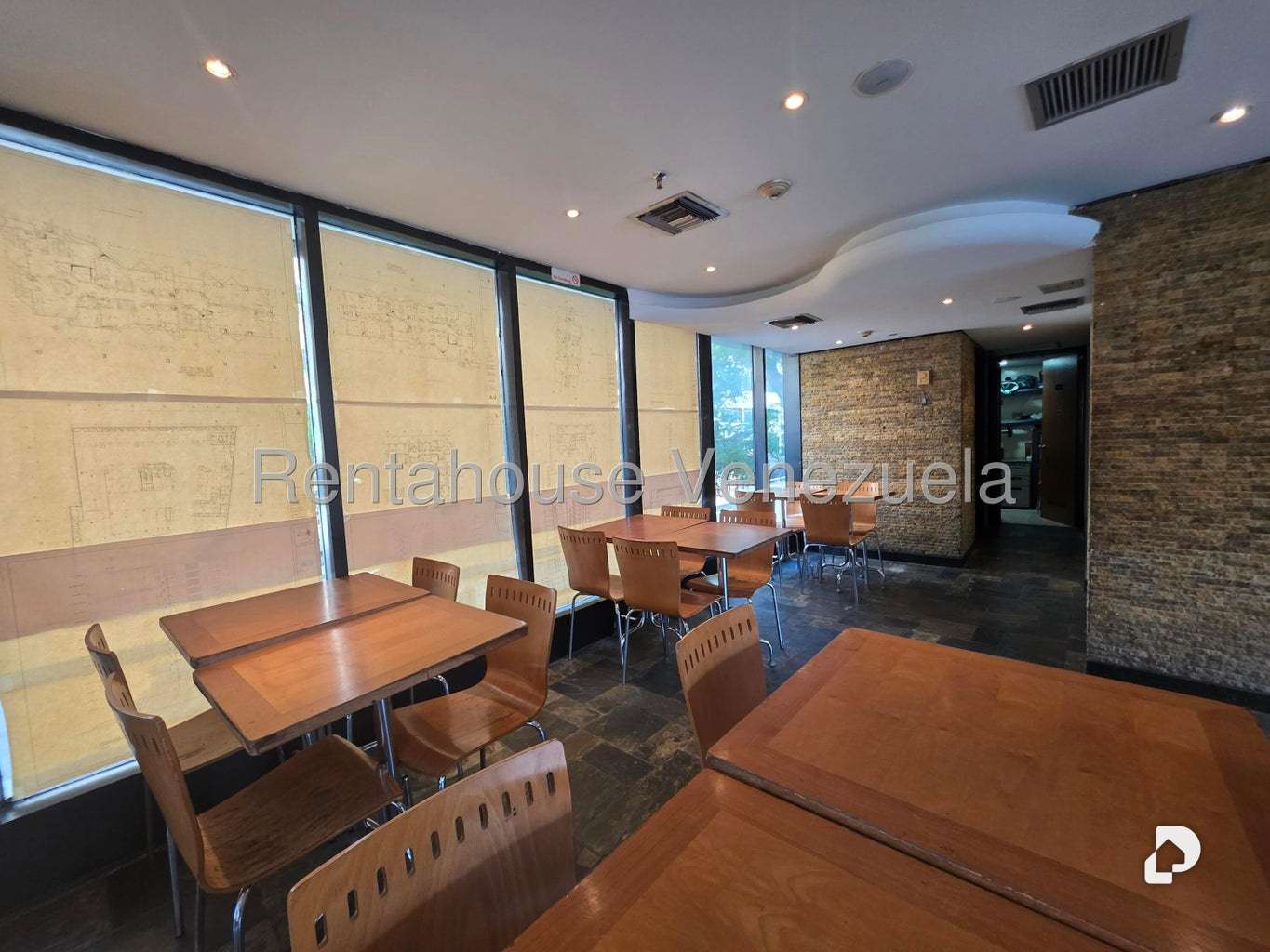 Local comercial en Chacao, Caracas – 76