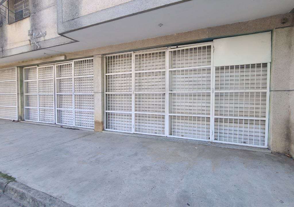 Edificio en Güigüe, Valencia - 1