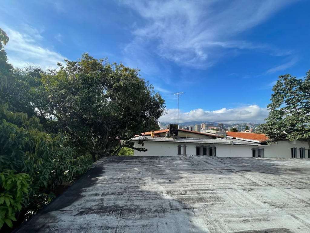 Casa en Altamira, Caracas - 1