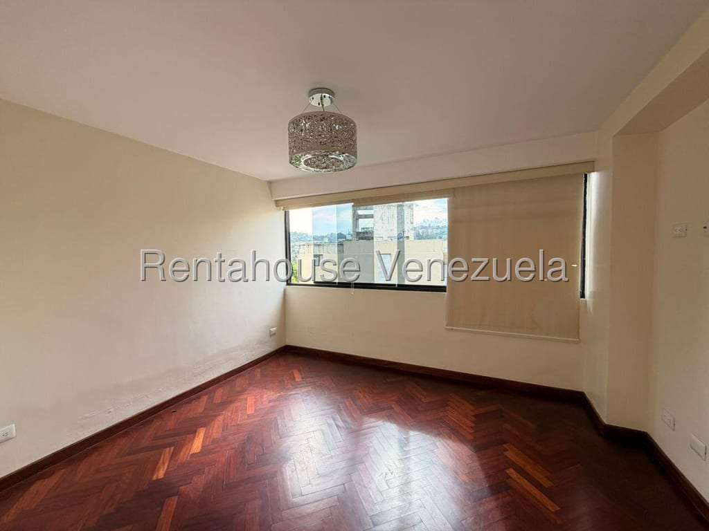 Apartamento en Santa Rosa de Lima, Caracas