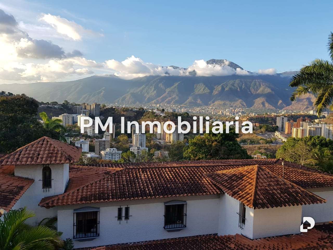 Casa en Cerro Verde, Caracas – 18