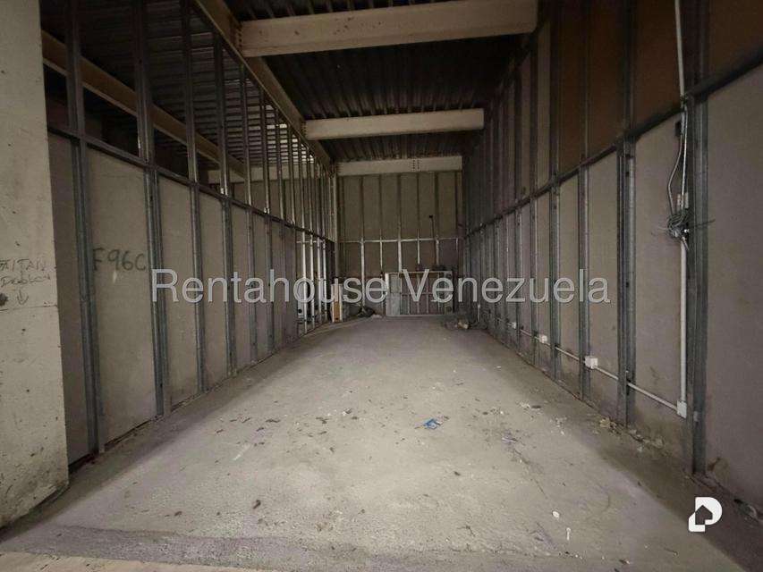 Local comercial en Cerro Verde, Caracas – 3