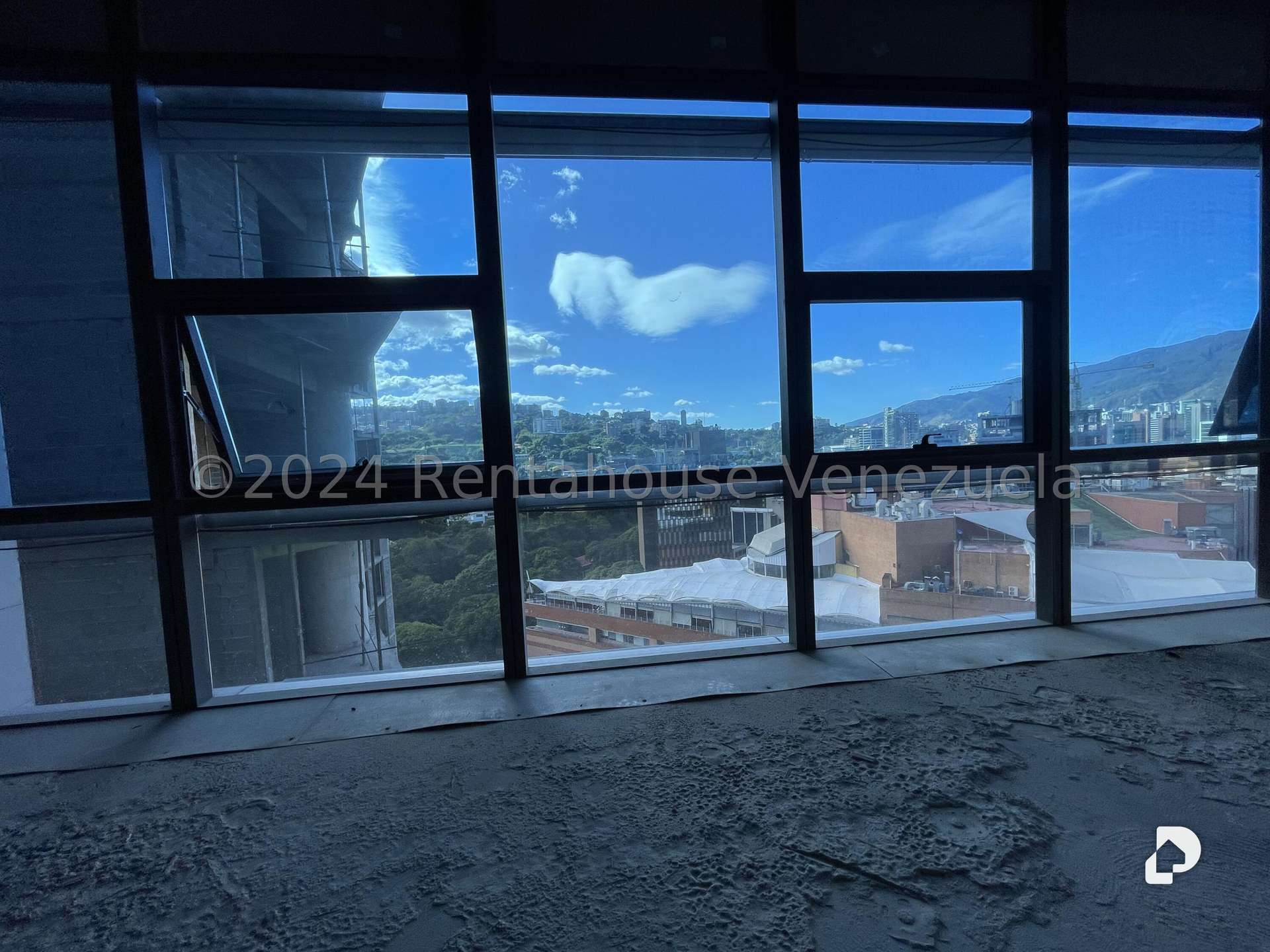 Local comercial en Las Mercedes, Caracas – 21