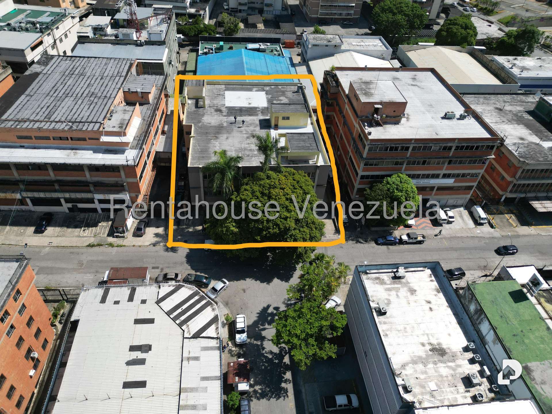 Edificio en La Urbina, Caracas – 4