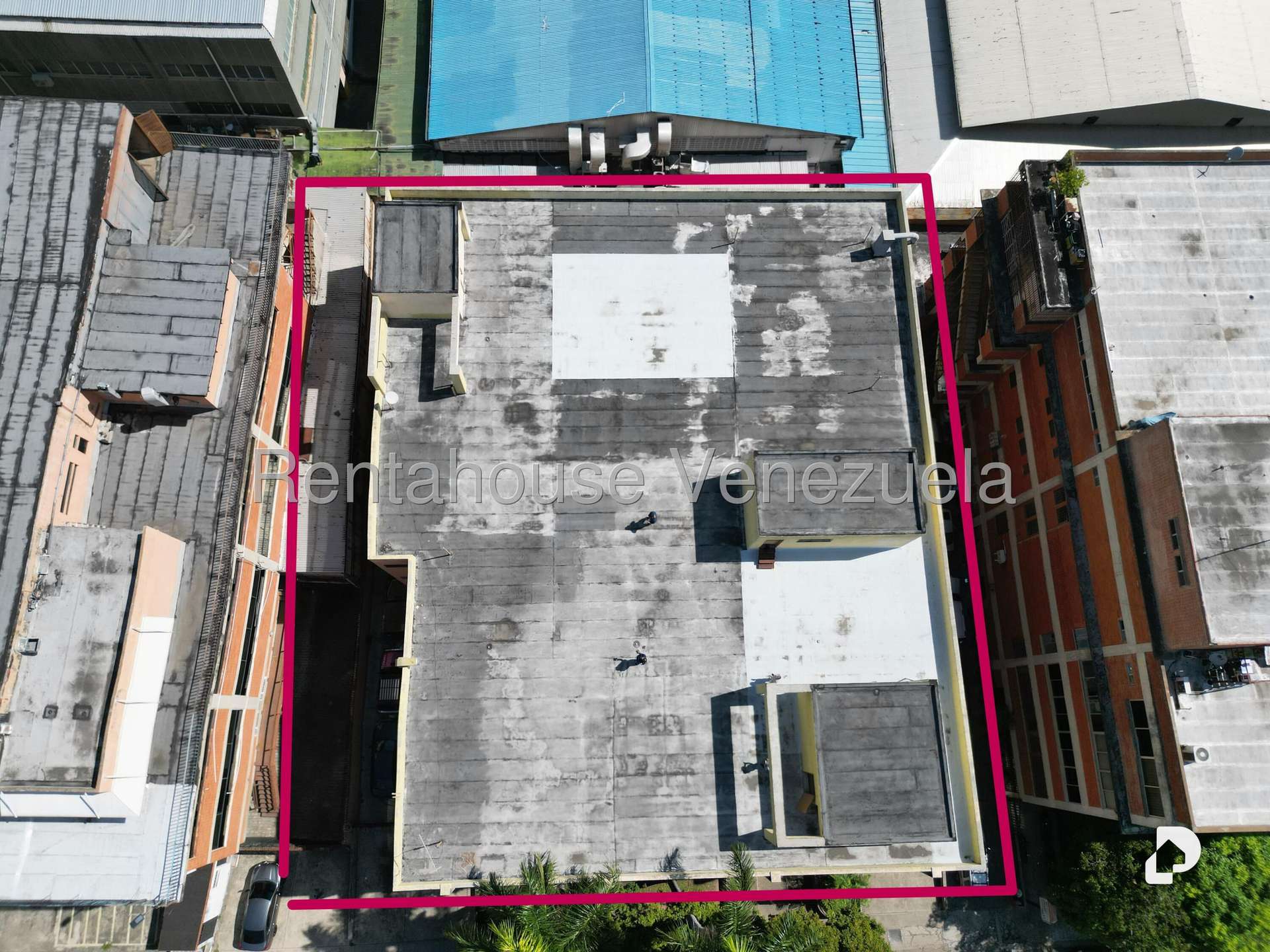 Edificio en La Urbina, Caracas – 3