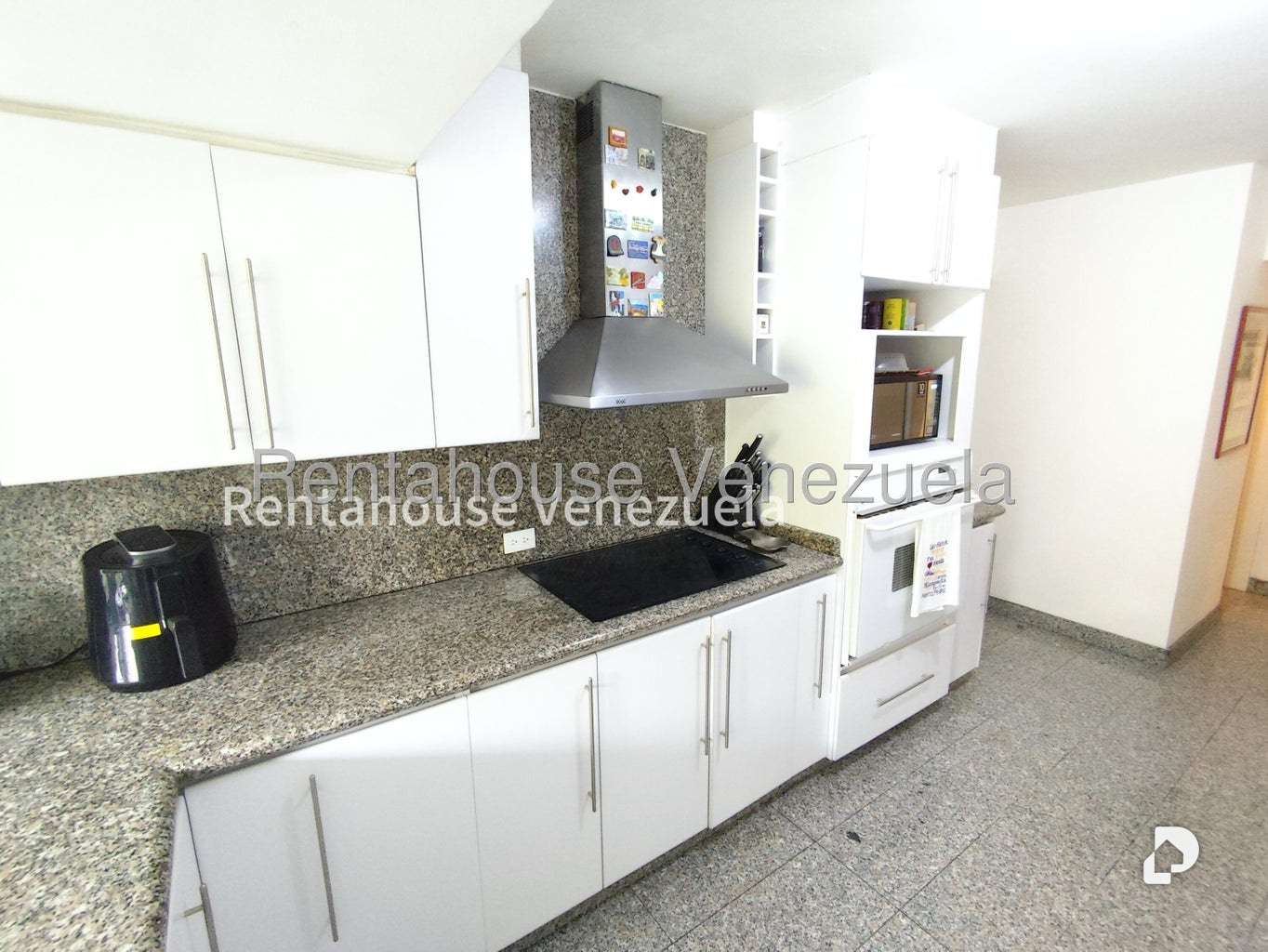 Apartment in Lomas de La Lagunita, Caracas – 27