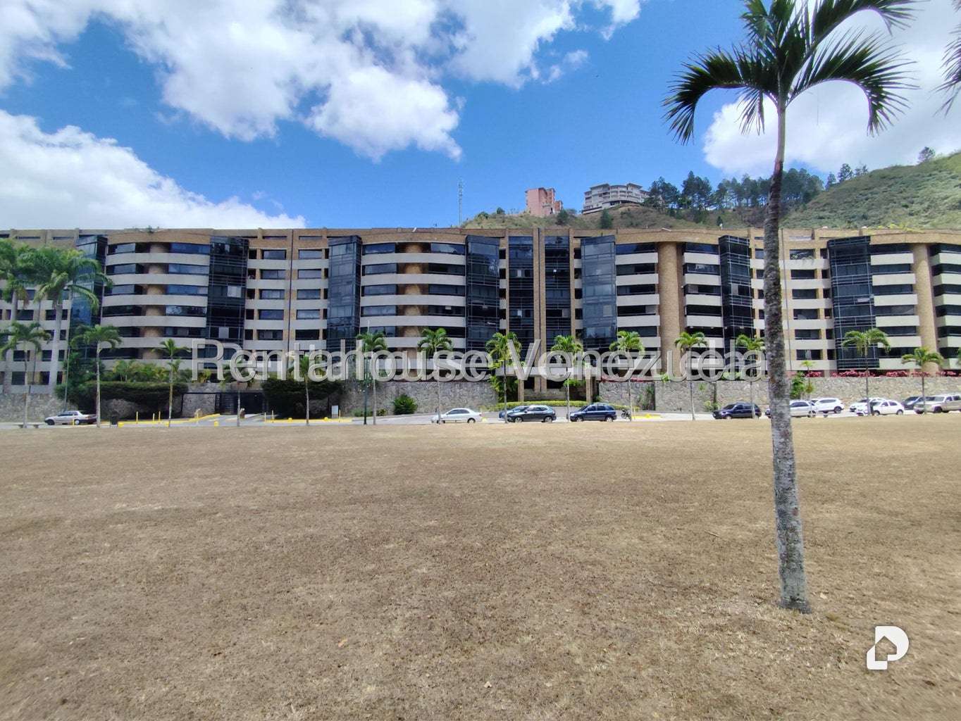 Apartment in Lomas de La Lagunita, Caracas – 2
