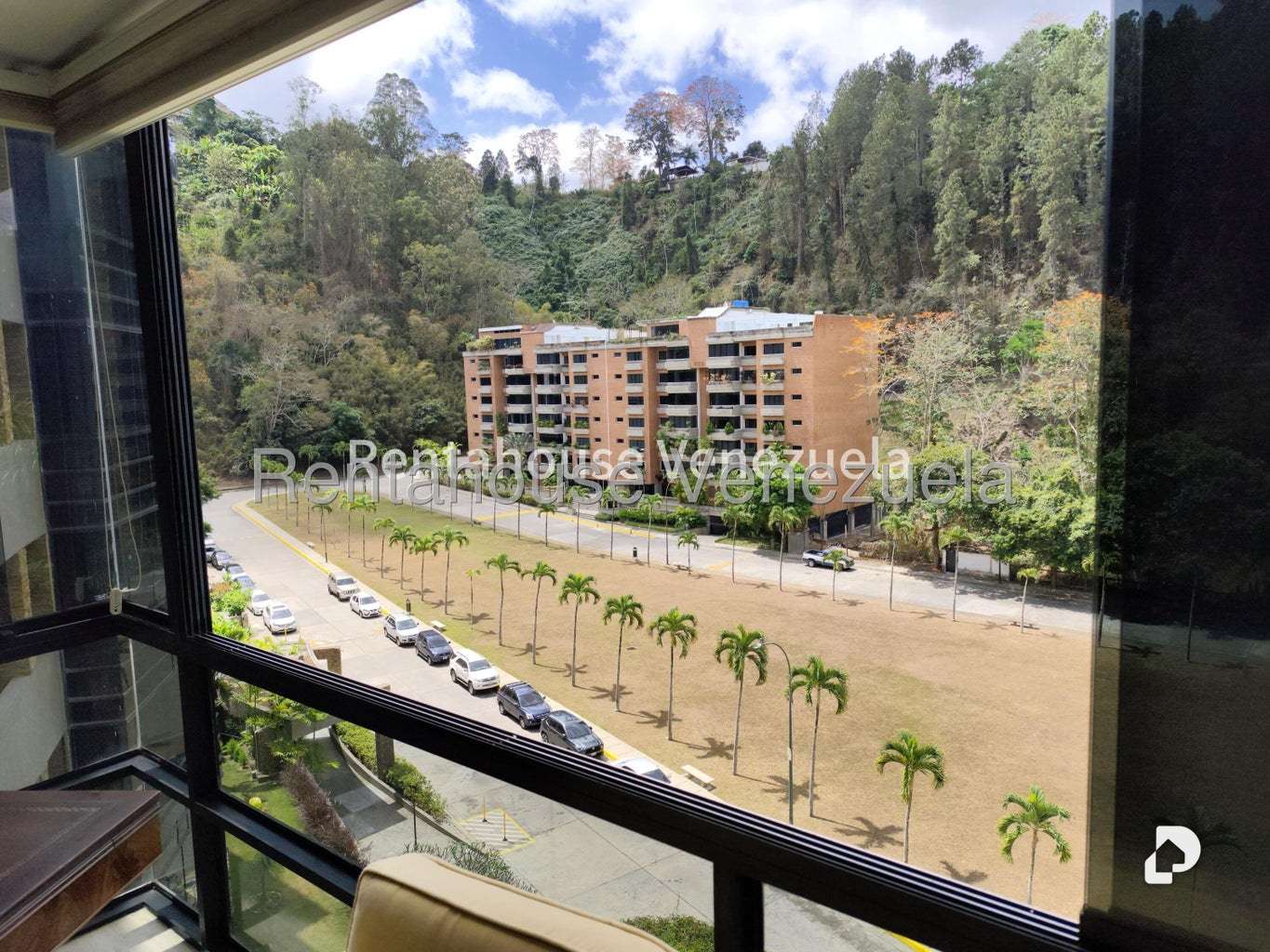 Apartment in Lomas de La Lagunita, Caracas – 35
