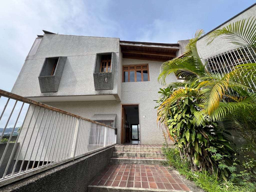 Casa en Santa Paula, Caracas - 1