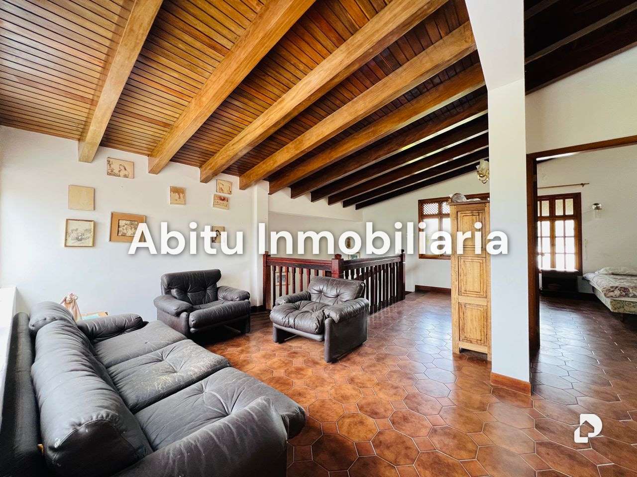 Casa en Santa Paula, Caracas – 8