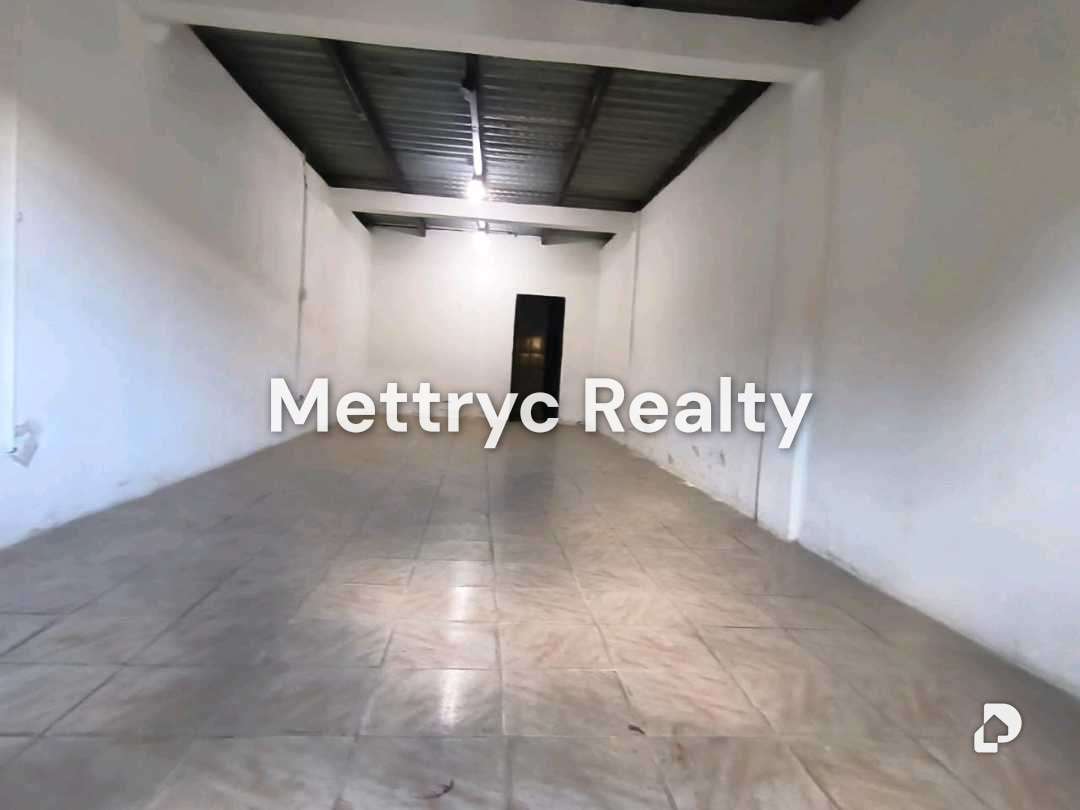 Local comercial en La Castellana, Valencia – 3