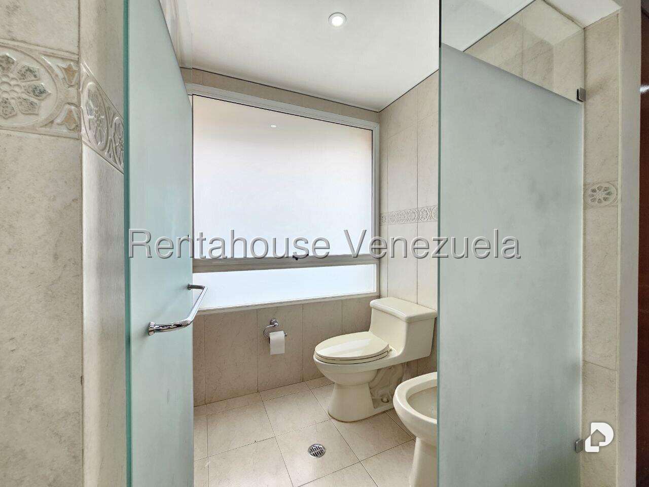 Casa en Los Naranjos (del Cafetal), Caracas – 55