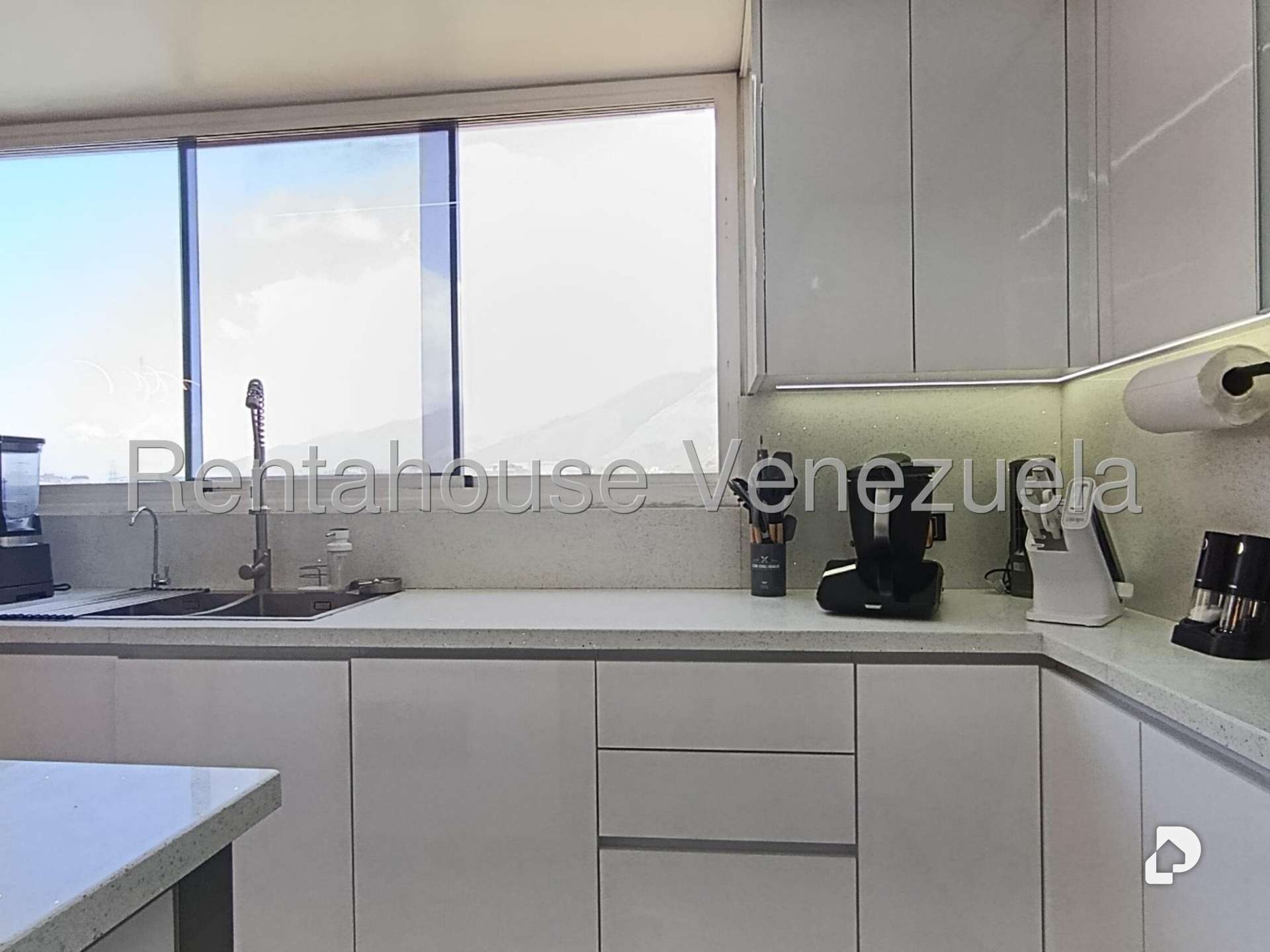 Apartamento en Urb. Miranda, Caracas – 17