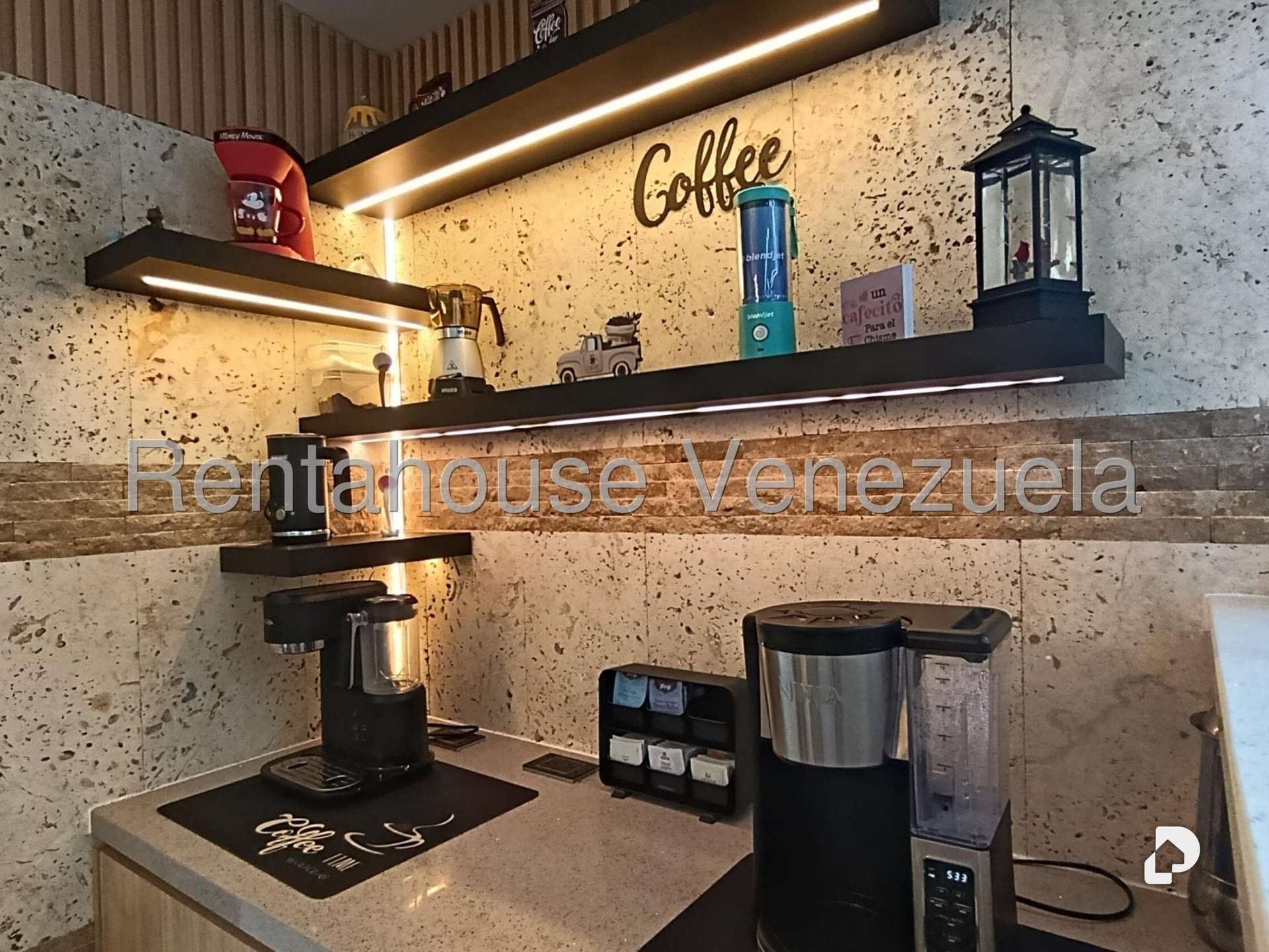 Apartamento en Urb. Miranda, Caracas – 18